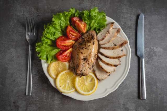 Grilled chicken with vegetables